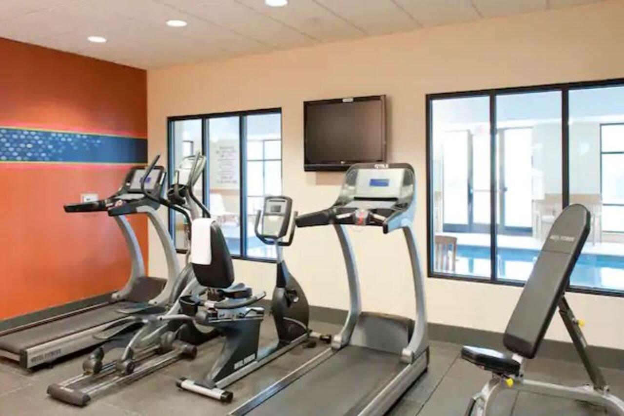 Hampton Inn & Suites Columbia At The University Of Missouri Extérieur photo