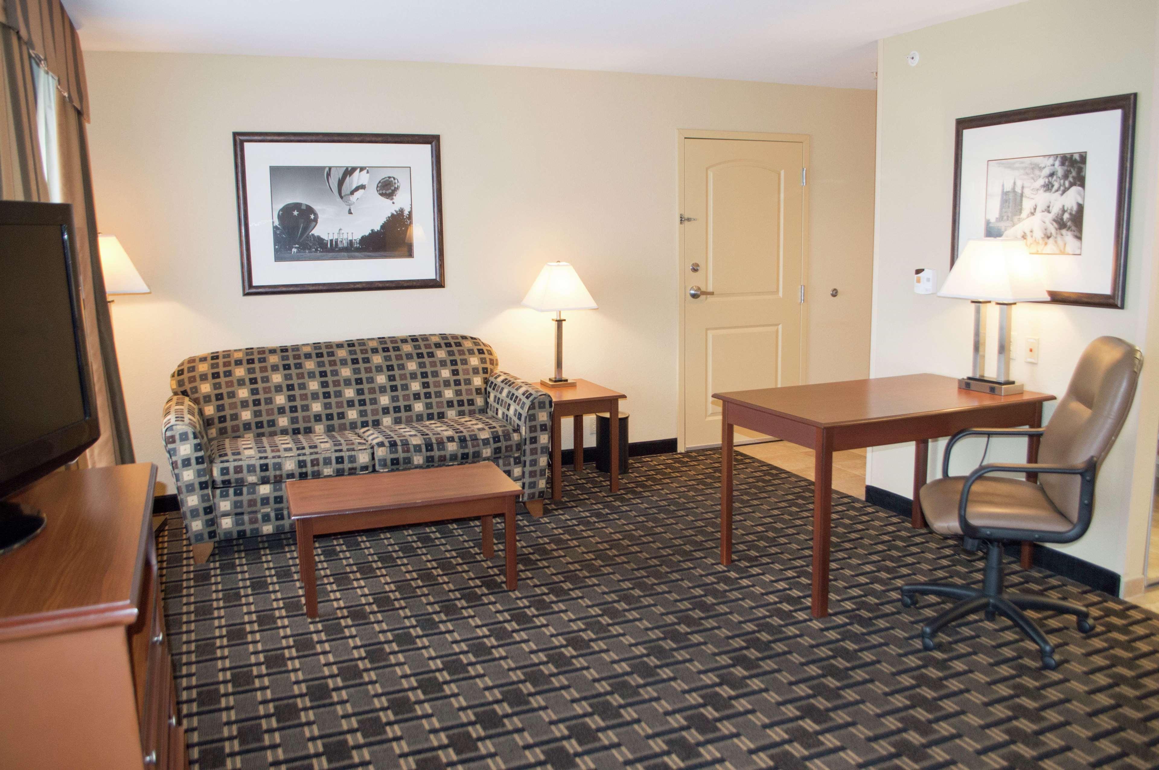 Hampton Inn & Suites Columbia At The University Of Missouri Extérieur photo