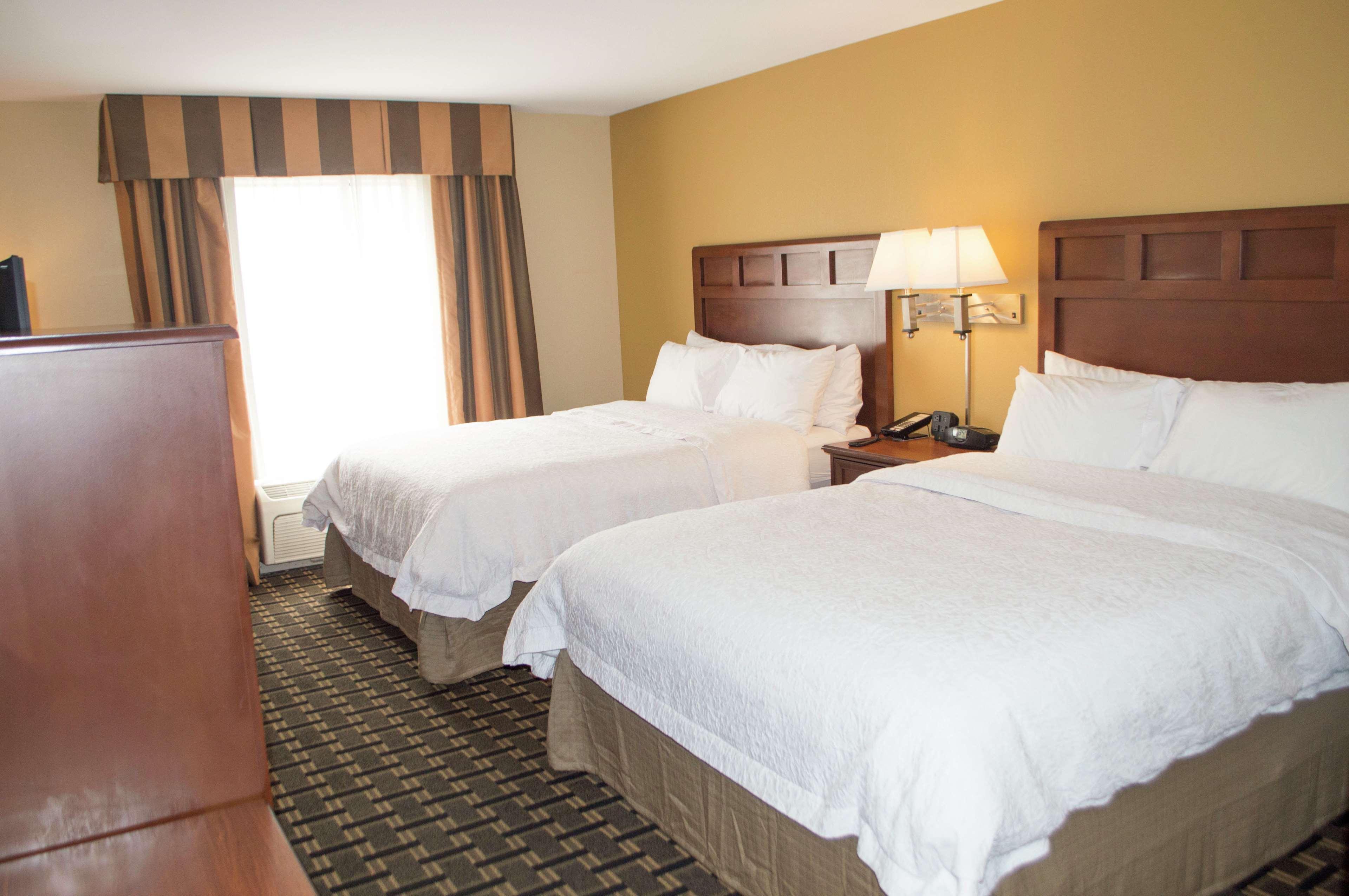 Hampton Inn & Suites Columbia At The University Of Missouri Extérieur photo